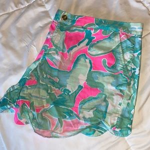 Lilly Pulitzer 5” Buttercup Scallop Short